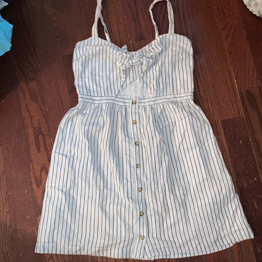 Abercrombie dress size large. Excellent condition.